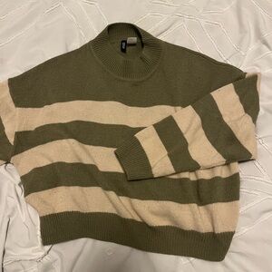 H&M cropped sweater